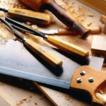 نجار في ام القيوين